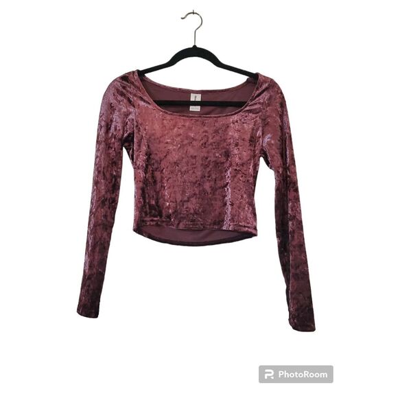 Abound Cropped Velvet Top Grape Small NWOT - Picture 1 of 2
